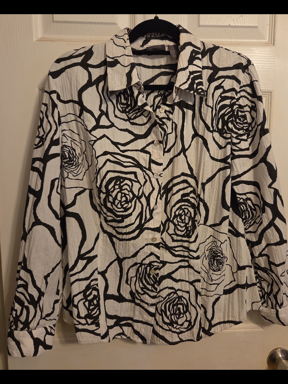 Chico's Black & White Floral Button Front Blouse